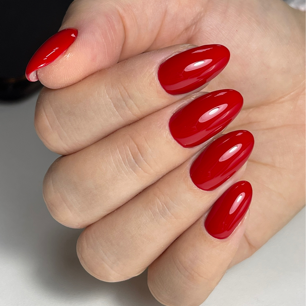 Однотонное покрытие+аппаратный маникюр