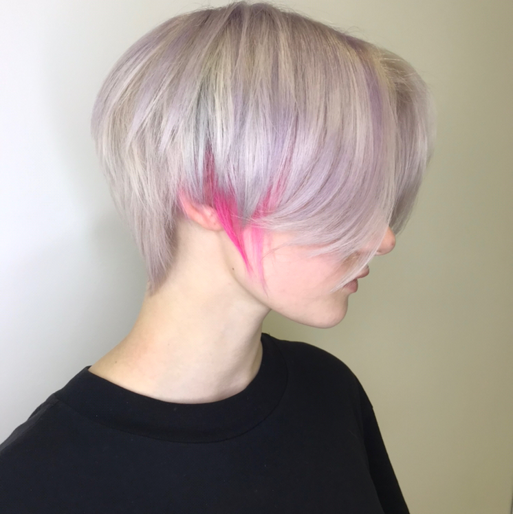 Мытье головы + сушка феном женская форма короткая длина