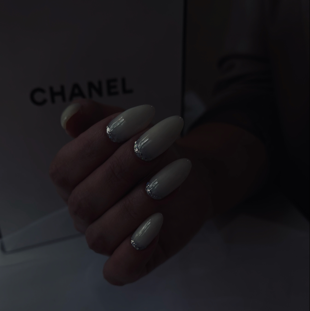 Маникюр с укреплением  нюд