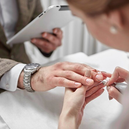 Мужской маникюр