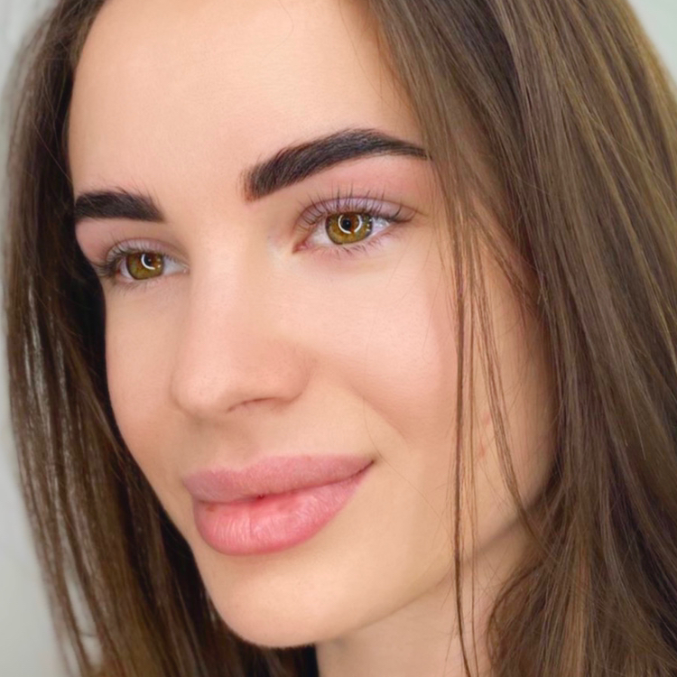 Combo: Ламинирование ресниц и Бровей (с коррекцией и окрашиванием бровей)