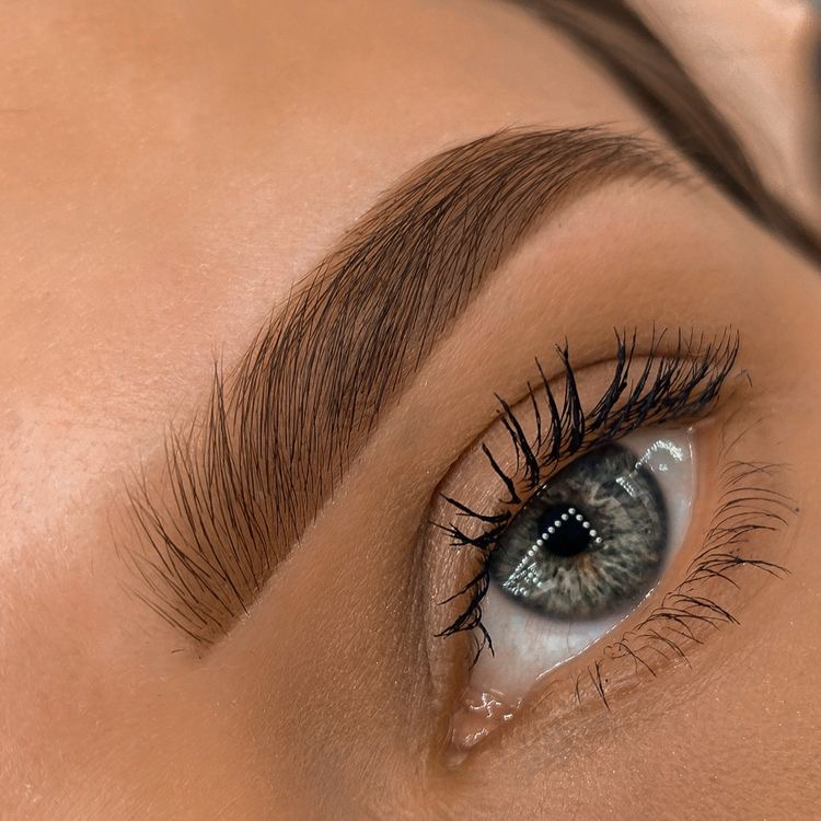 Окрашивание бровей краской/хной