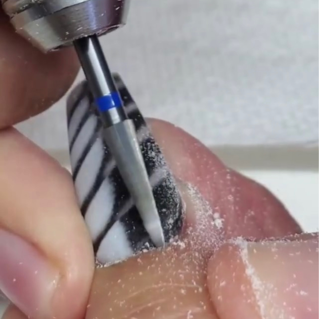 Снятие гель-лака