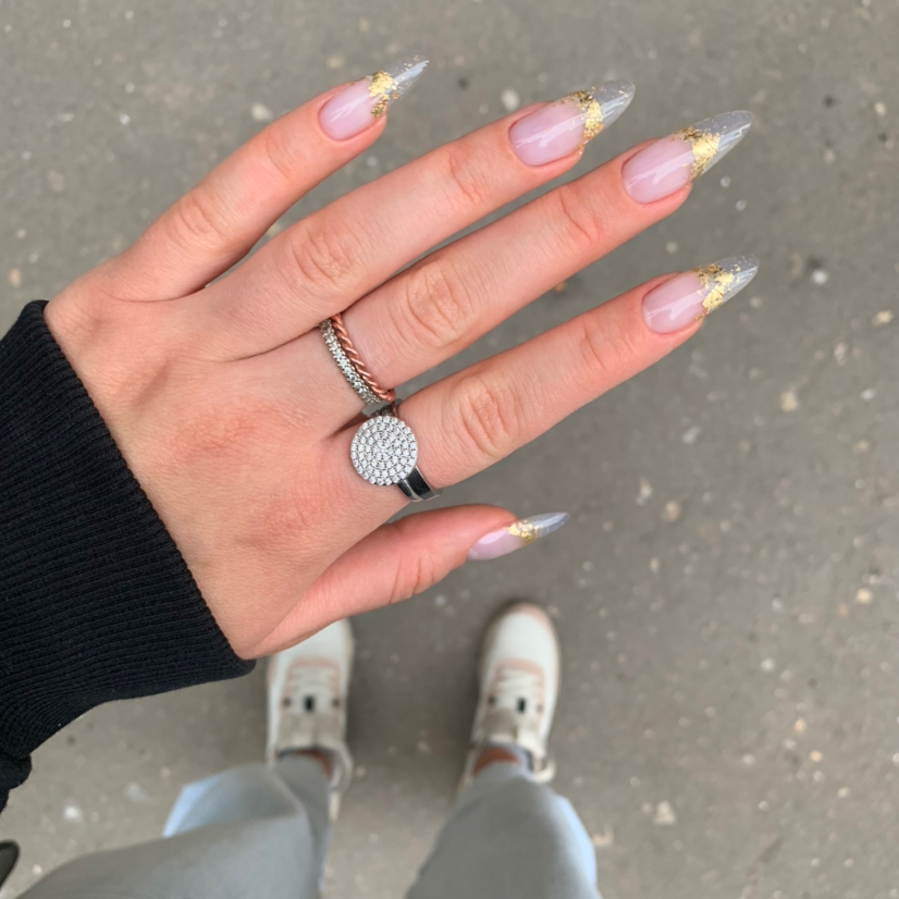 Маникюр с укреплением твердым гелем