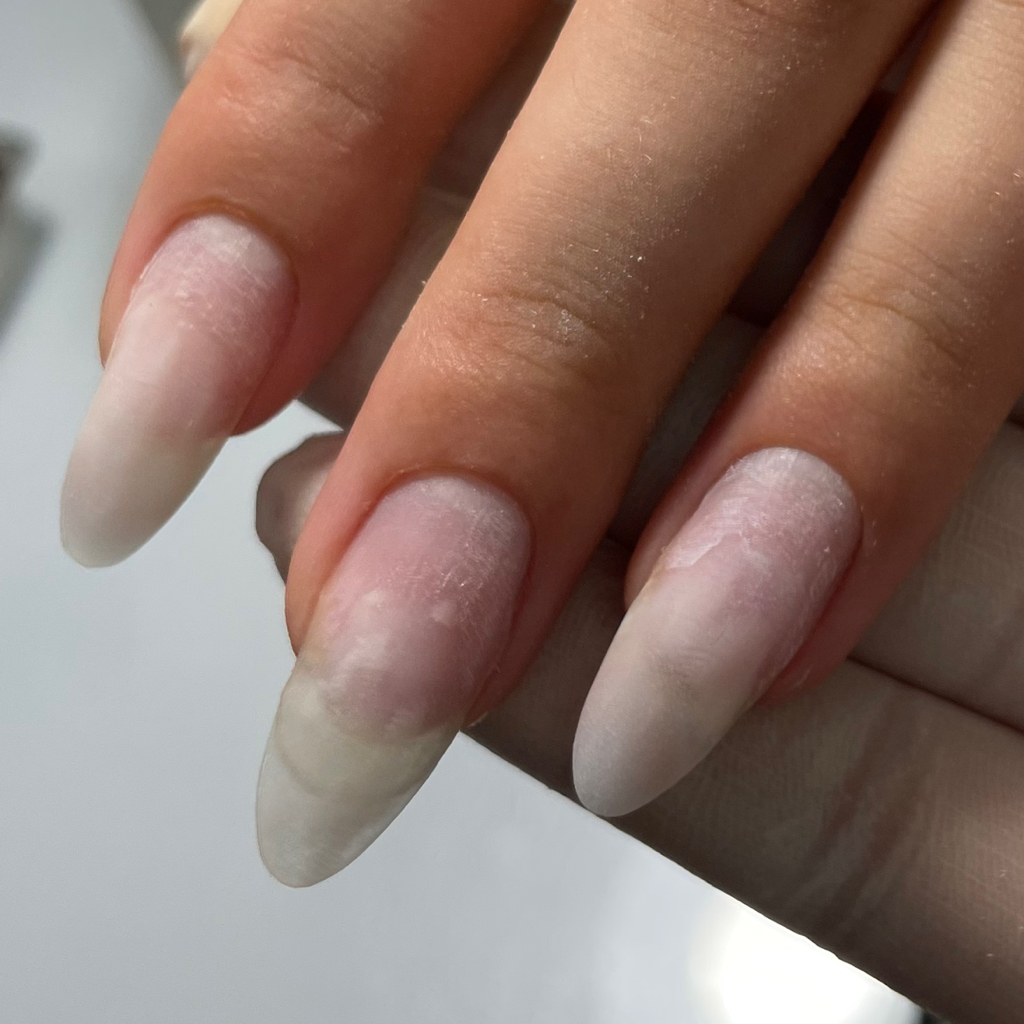 Манікюр без покриття