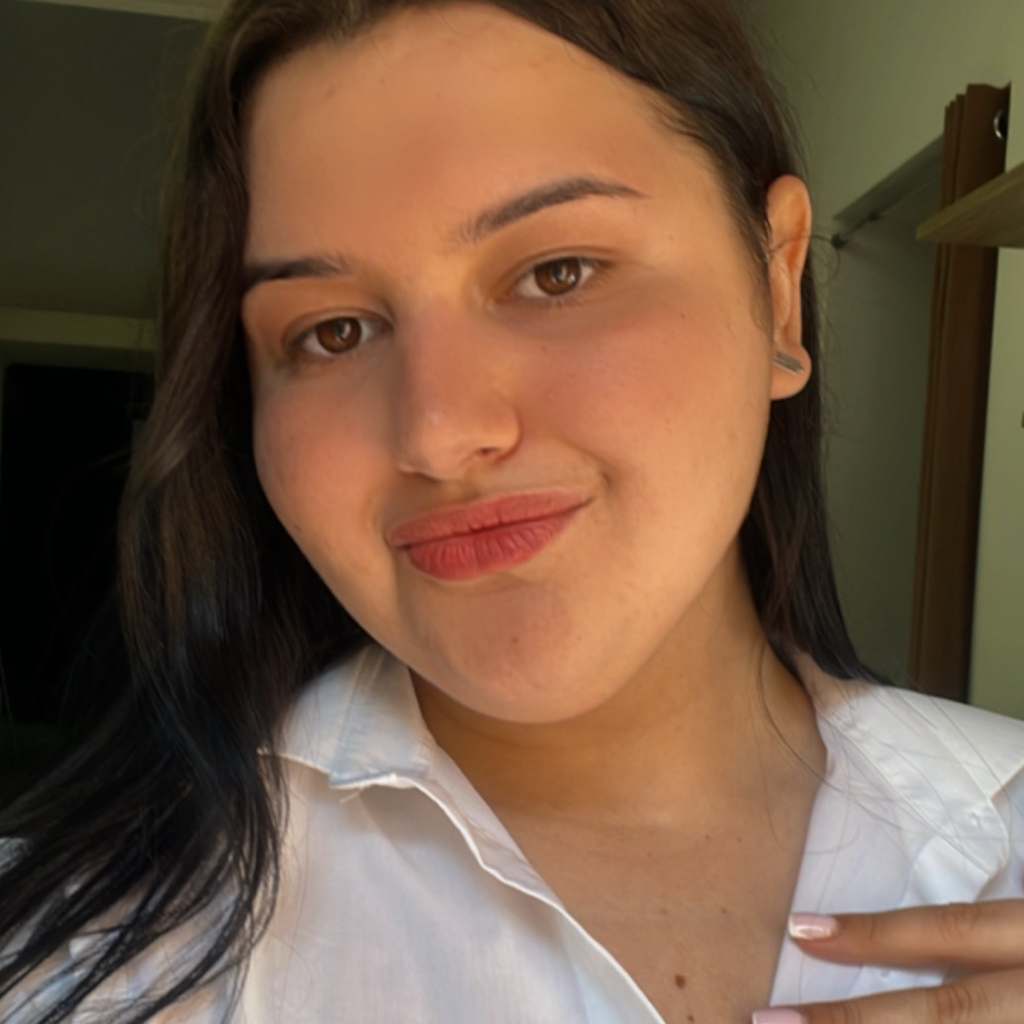 Власенко Аліна