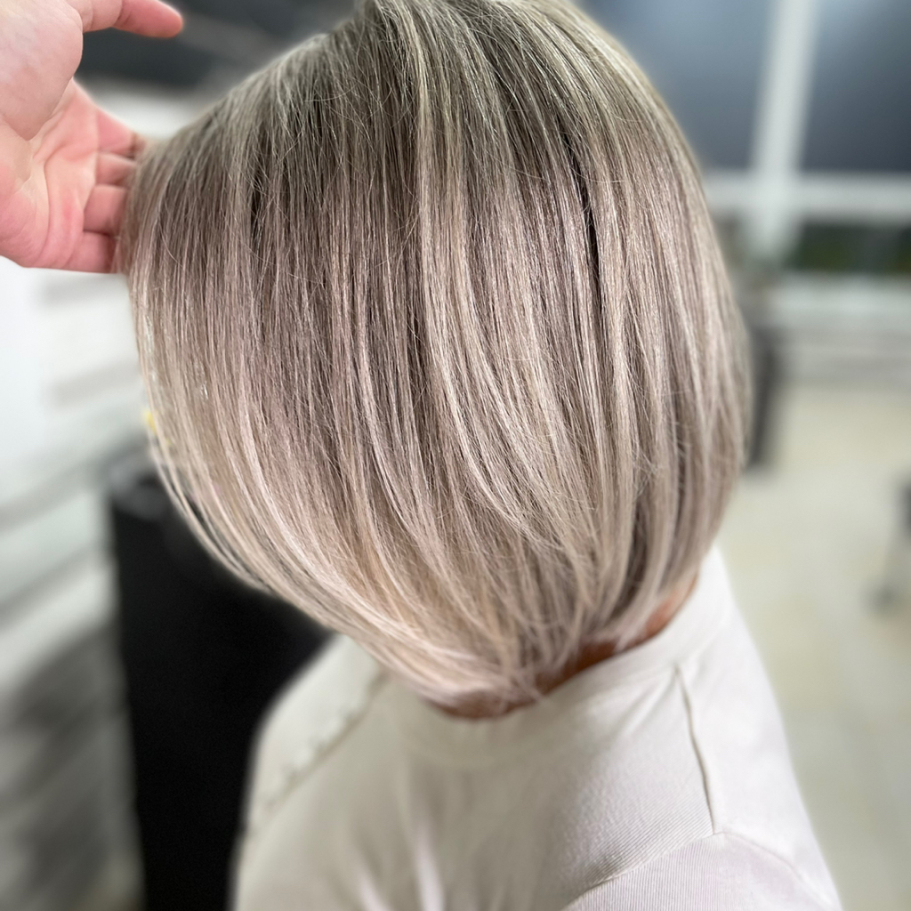 Окрашивание в технике airtouch, мелирование   (длина до плеч + за густоту)