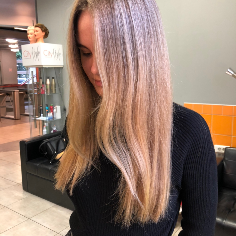 Женская стрижка на очень длинные волосы ( ниже лопаток )