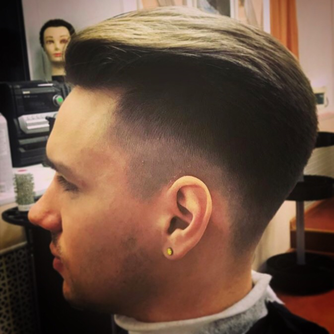 Мужская модельная стрижка