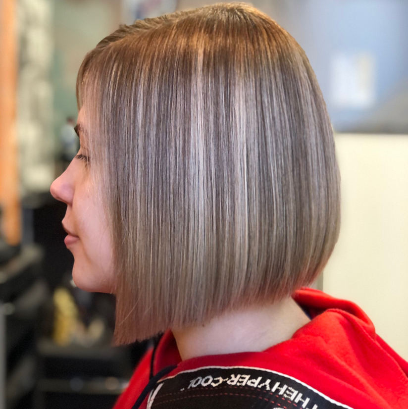 Мелирование на среднюю длину ( до плеч )