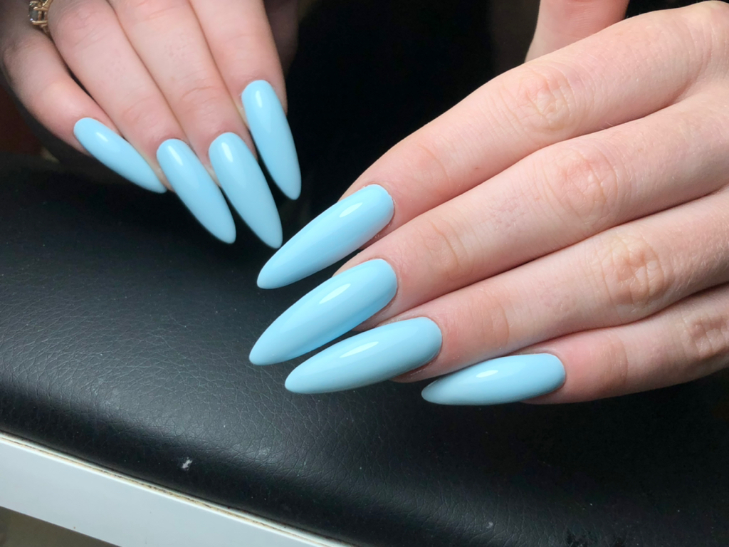 Nagu korekcija (akrils, gēls). No 19.30 + 10 euro.
Коррекция ногтей( акрилатик,гель).