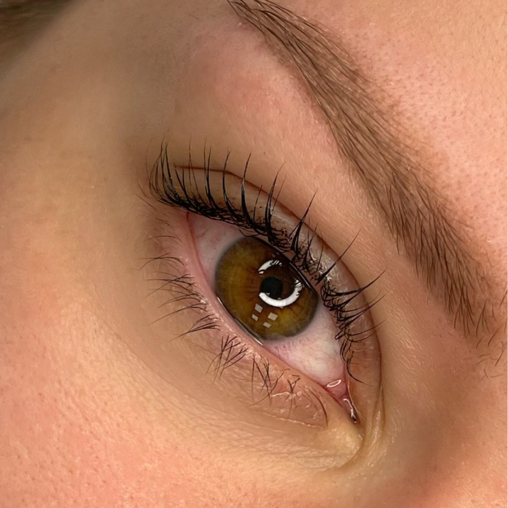 Ламинирование ресниц