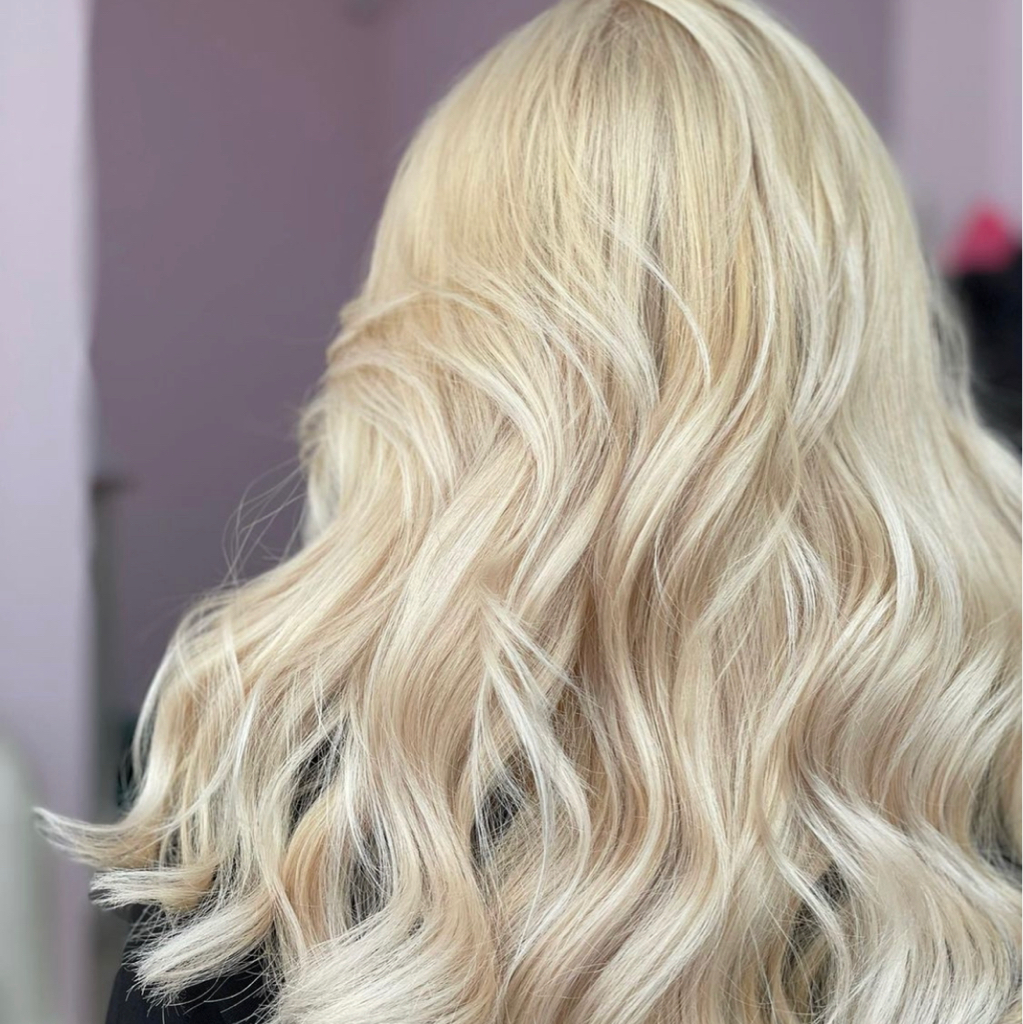 Зміна кольору в блонд