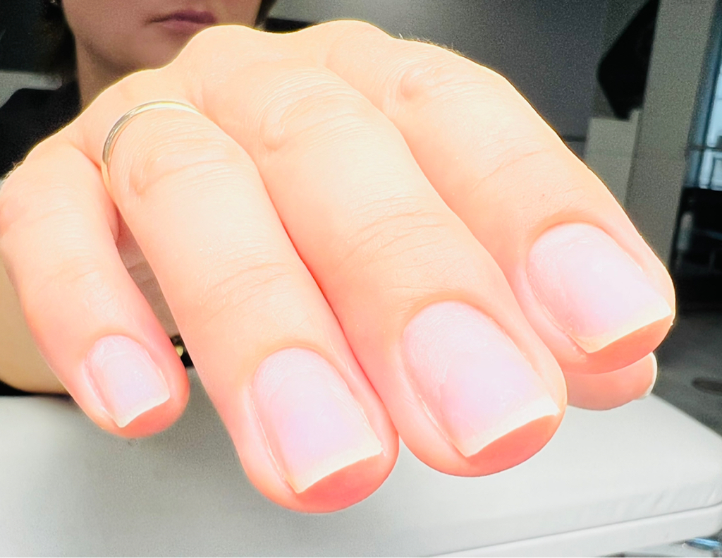 Noņemšana + manikīrs Снятие+маникюр