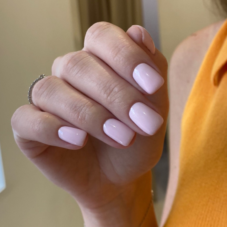 Маникюр с покрытием гель-лак