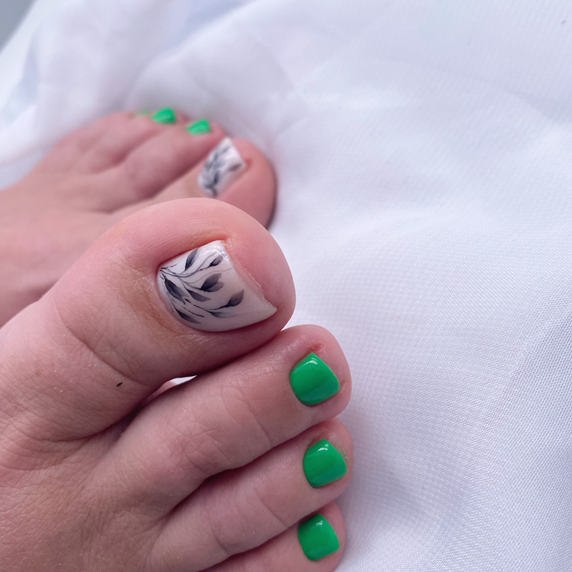 Педикюр пальчики гель-лак