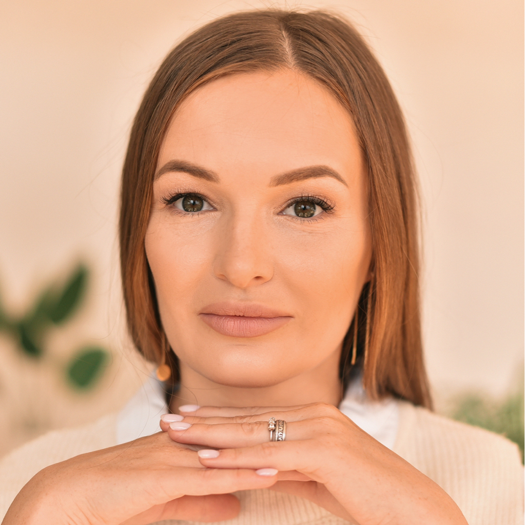 ОСМОТР
(после процедуры сделанной в кабинете доктора Новиковой)