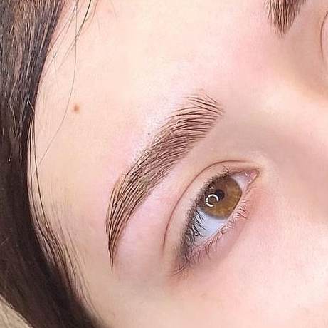 Коррекция бровей