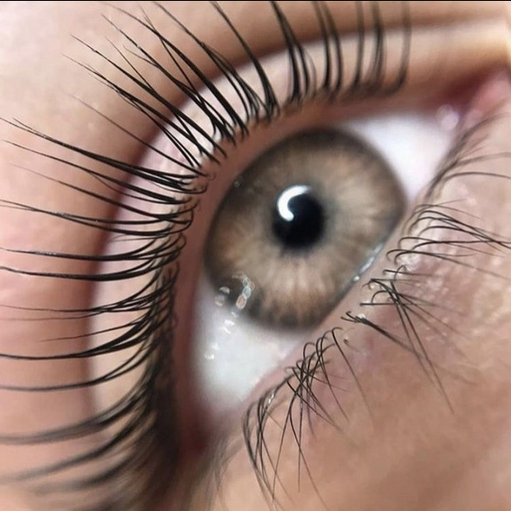 Ламинирование ресниц+ботокс+окрашивание+уход