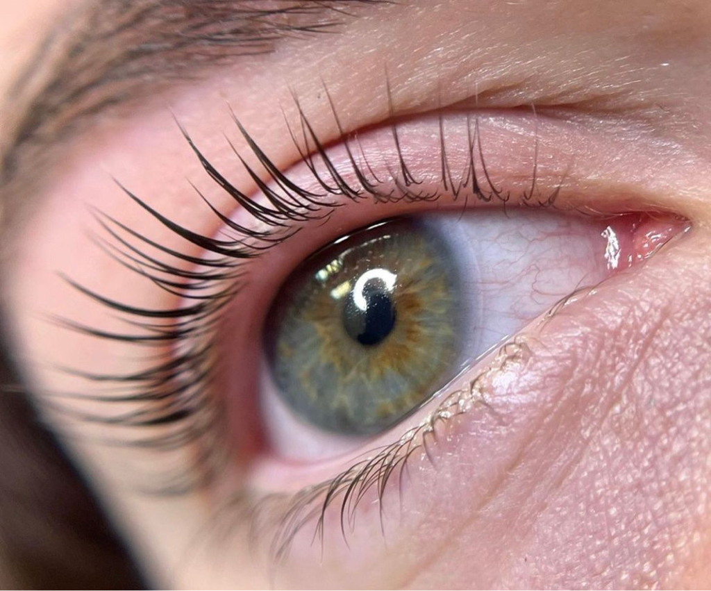 Ламинирование ресниц