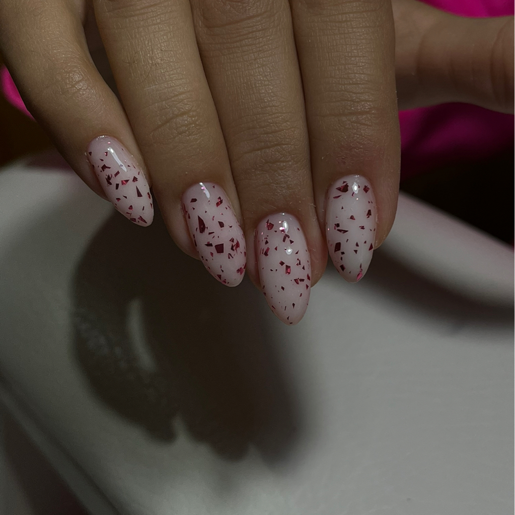 Наращивание ногтей