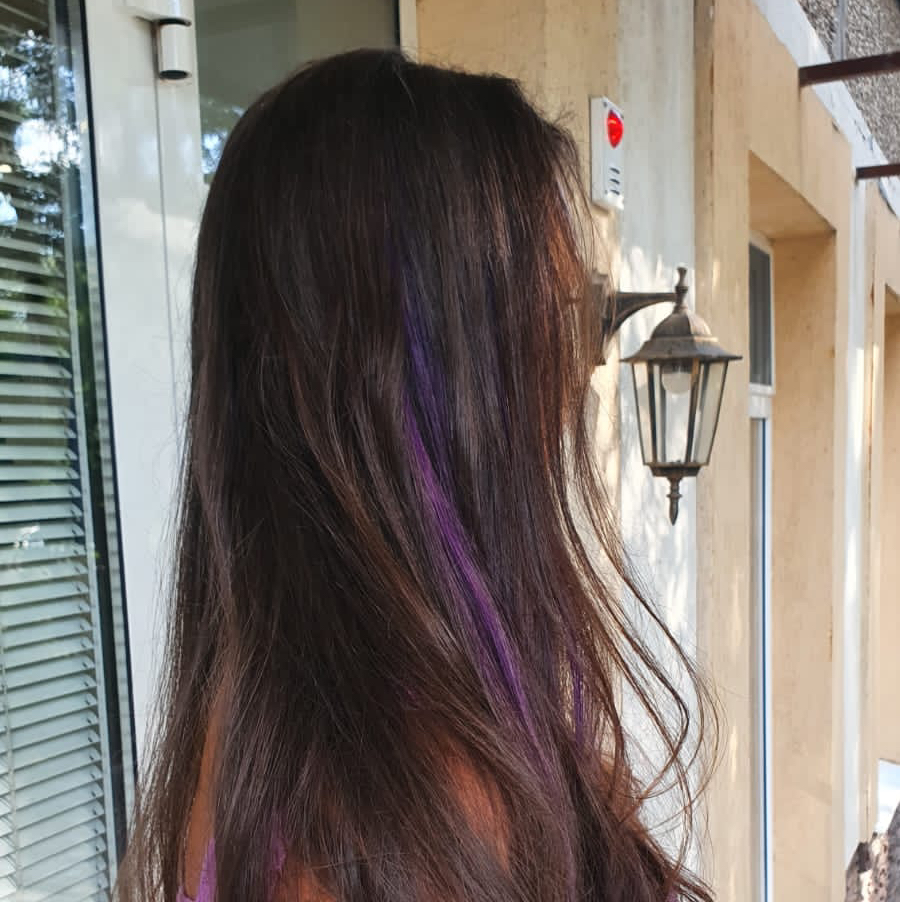 Скрытое цветное окрашивание | цветные пряди от 2900-3500  на короткие