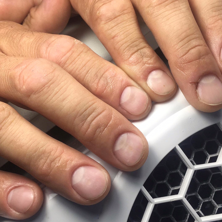 Мужской маникюр