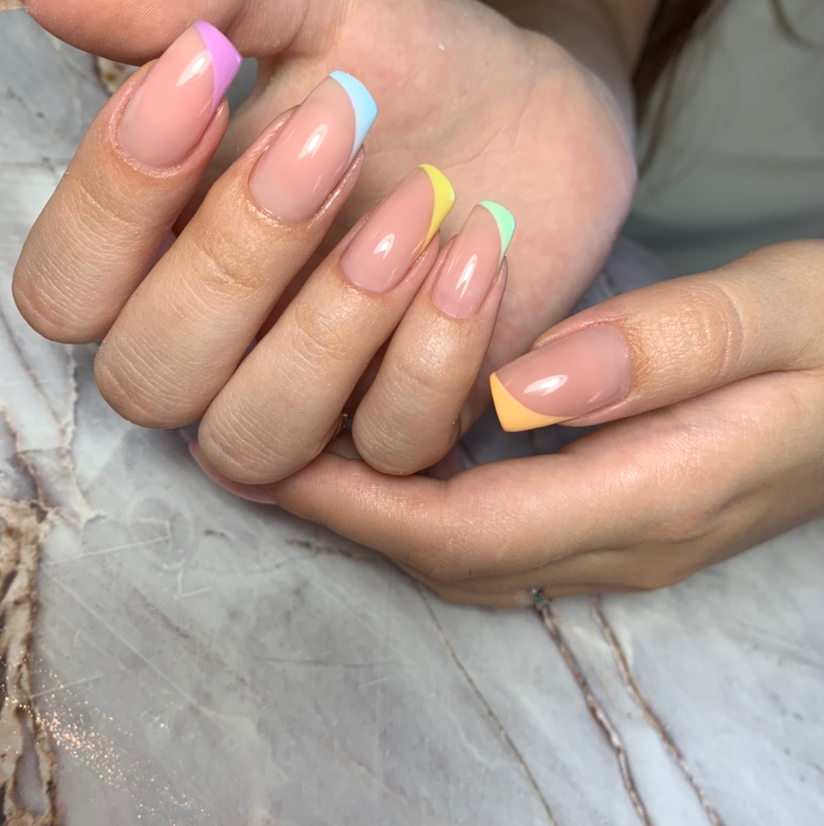 Коррекция гелевых ногтей