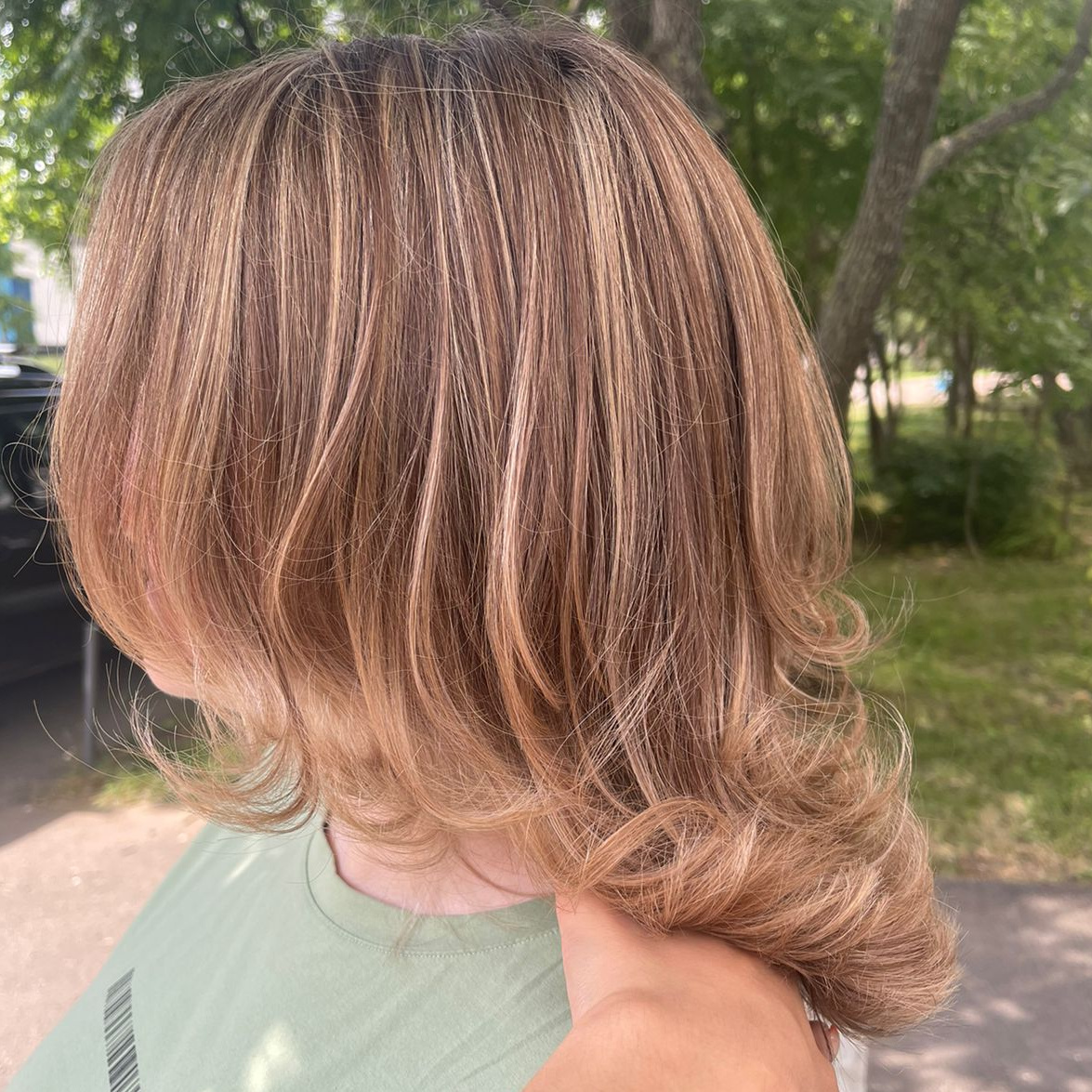 Женская стрижка (средние)