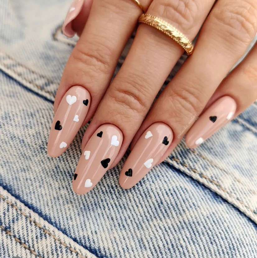 Наращивание ногтей