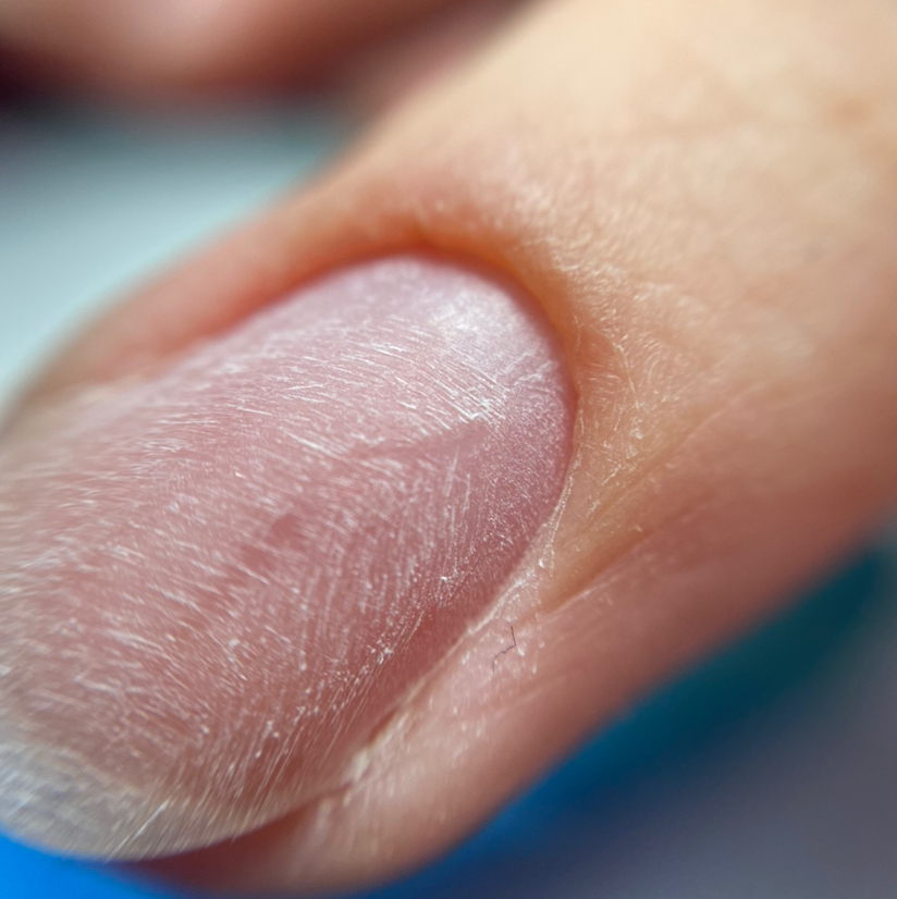 Комбинированный маникюр без покрытия