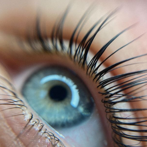 Ламинирование ресниц  ботокс + окрашивание