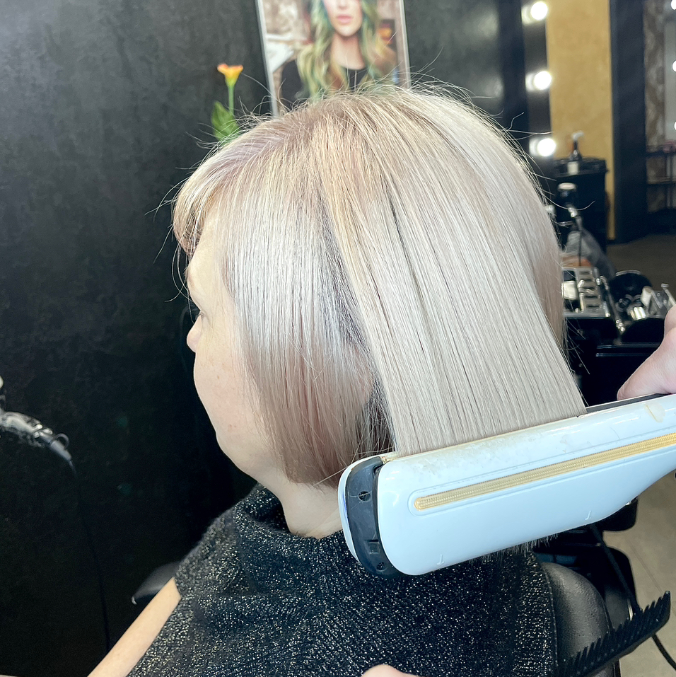 Кератиновое выпрямление