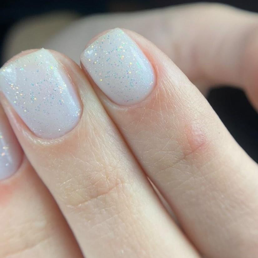 Маникюр с покрытием гель-лак