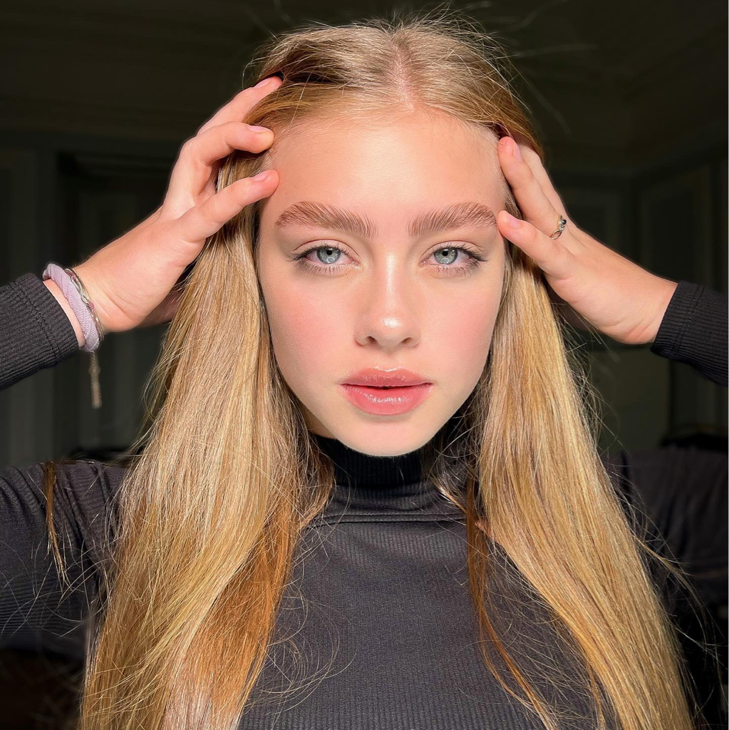 Ламинирование бровей