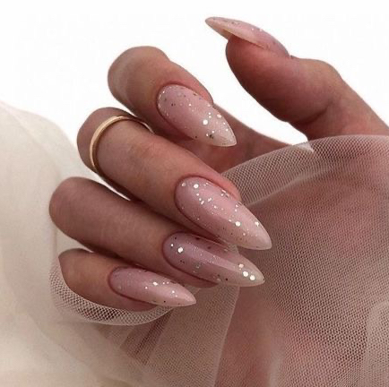 Коррекция нарощенных ногтей