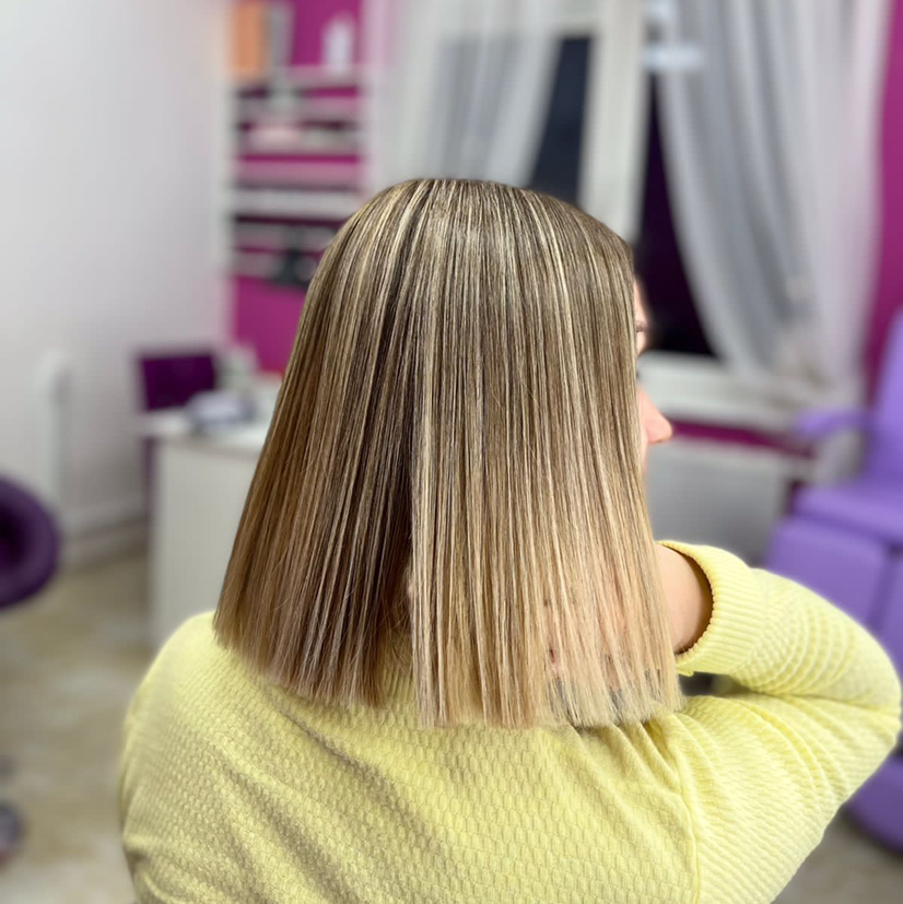 Сложное окрашивание волос  средней длины