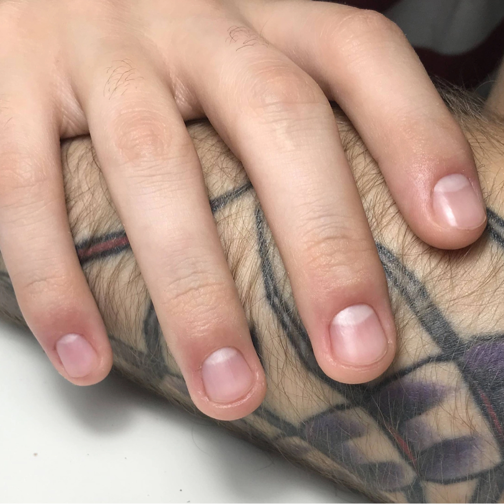 МУЖСКОЙ «ОДНОТОН» Снятие + маникюр + гель лак