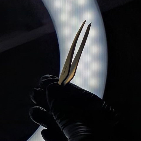 Коррекция бровей