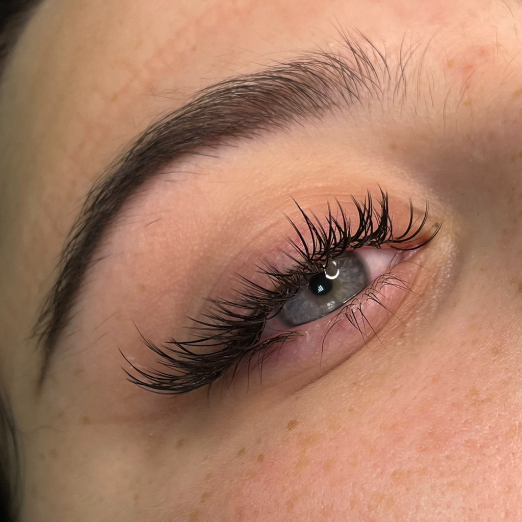 Коррекция наращивания