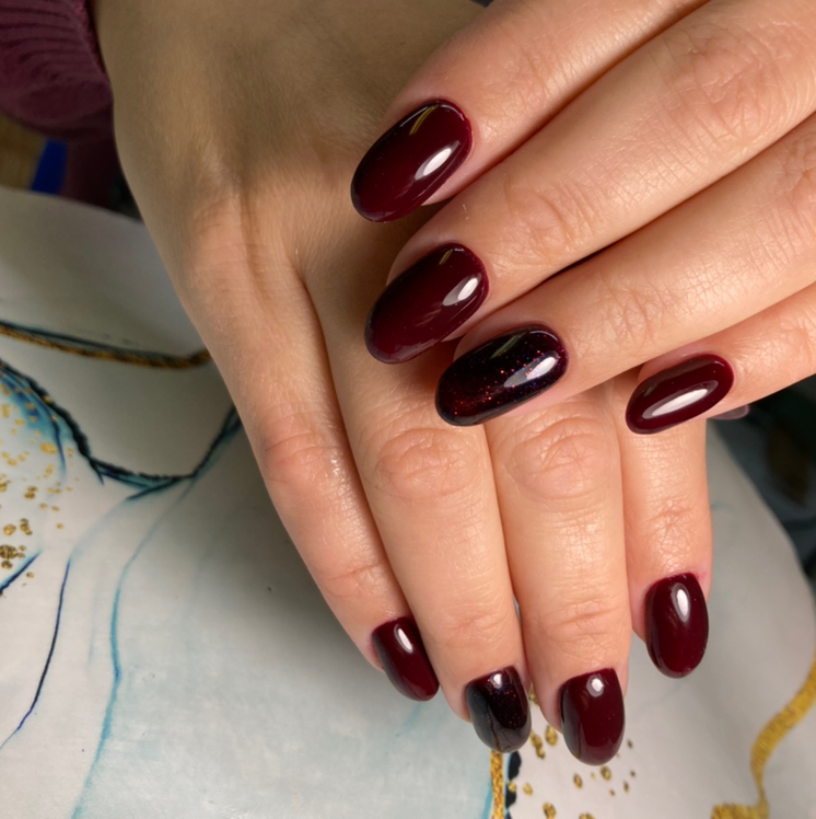 Маникюр с покрытием гель-лак