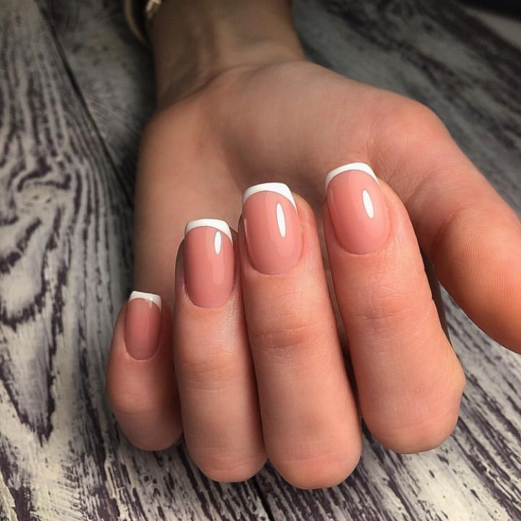 Комбинированный маникюр + покрытие гель-лак (френч)