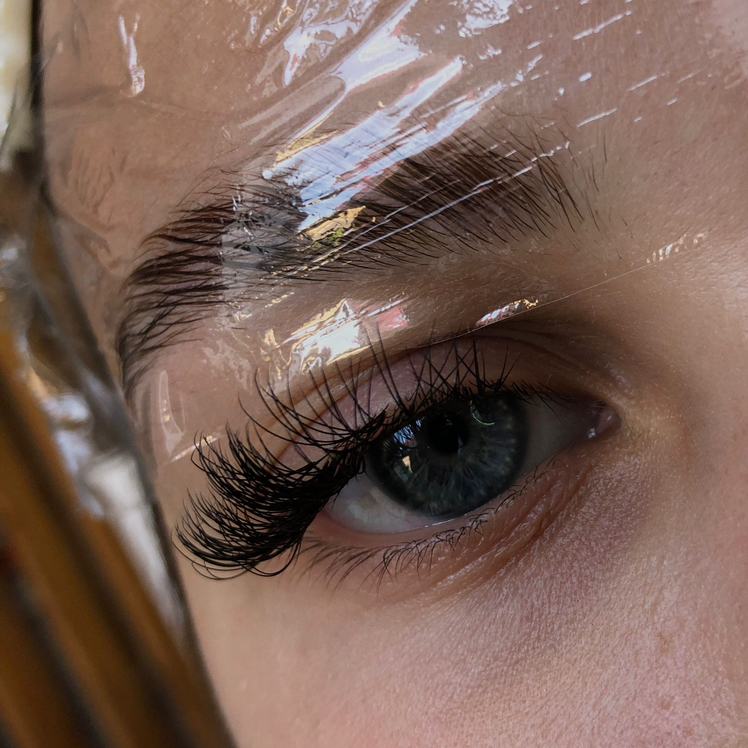 Ламинирование бровей + коррекция (без окрашивания)