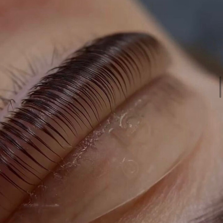 Ламинирование ресниц с окрашиванием