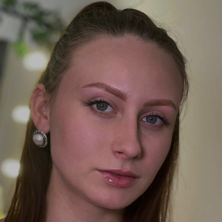 Коррекция + окрашивание бровей краской/хной