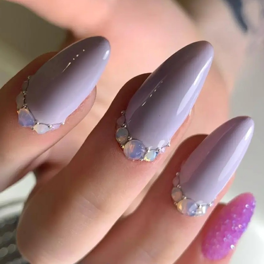 Наращивание ногтей