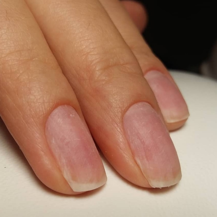 light (гигиенический маникюр без покрытия)