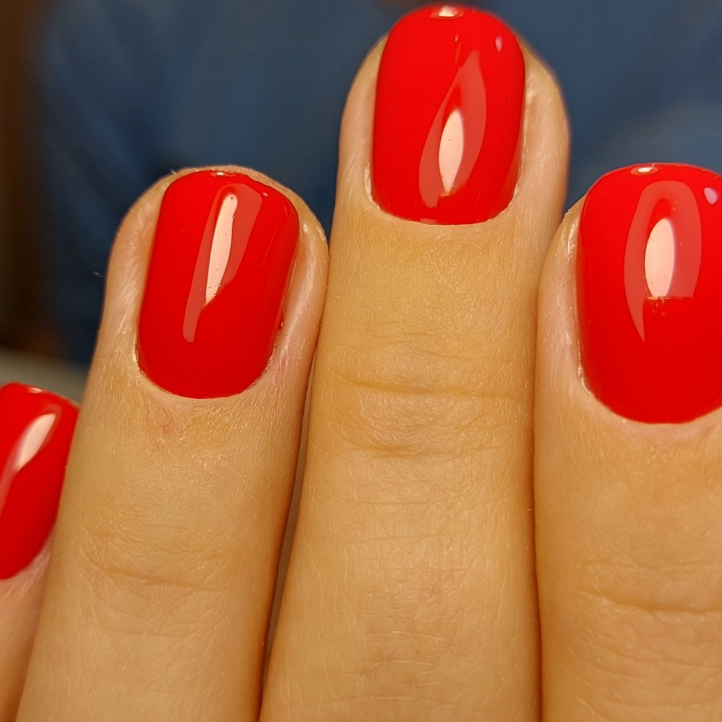 standart (маникюр,  укрепление,  покрытие,   лёгкий дизайн)