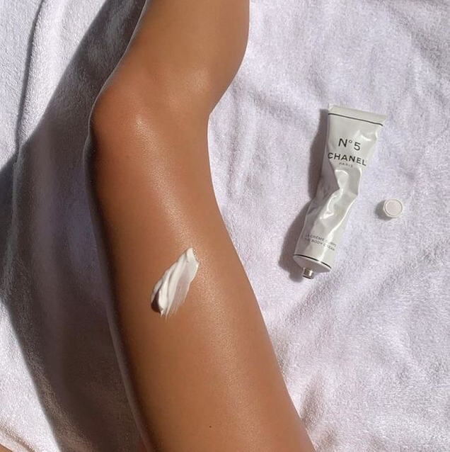 Антицеллюлитный массаж (ноги, живот)