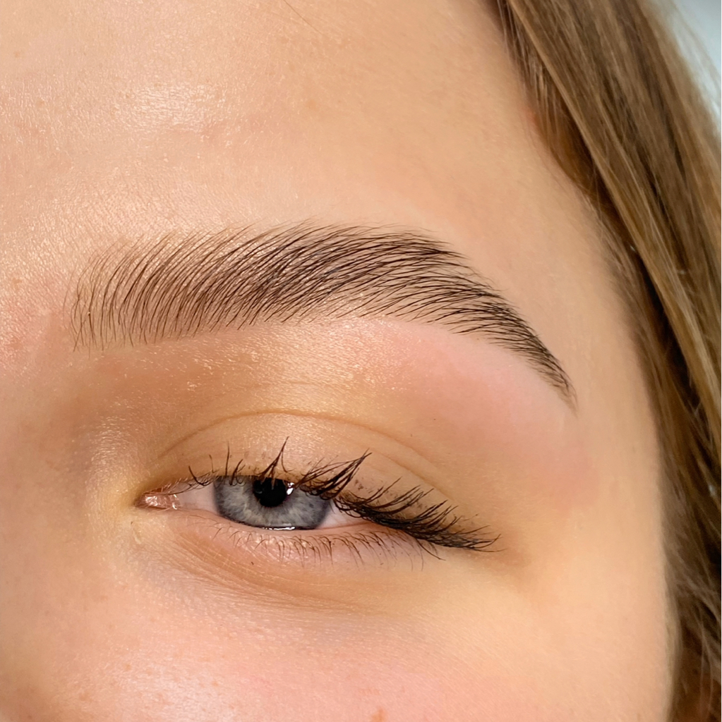 Долговременная укладка бровей